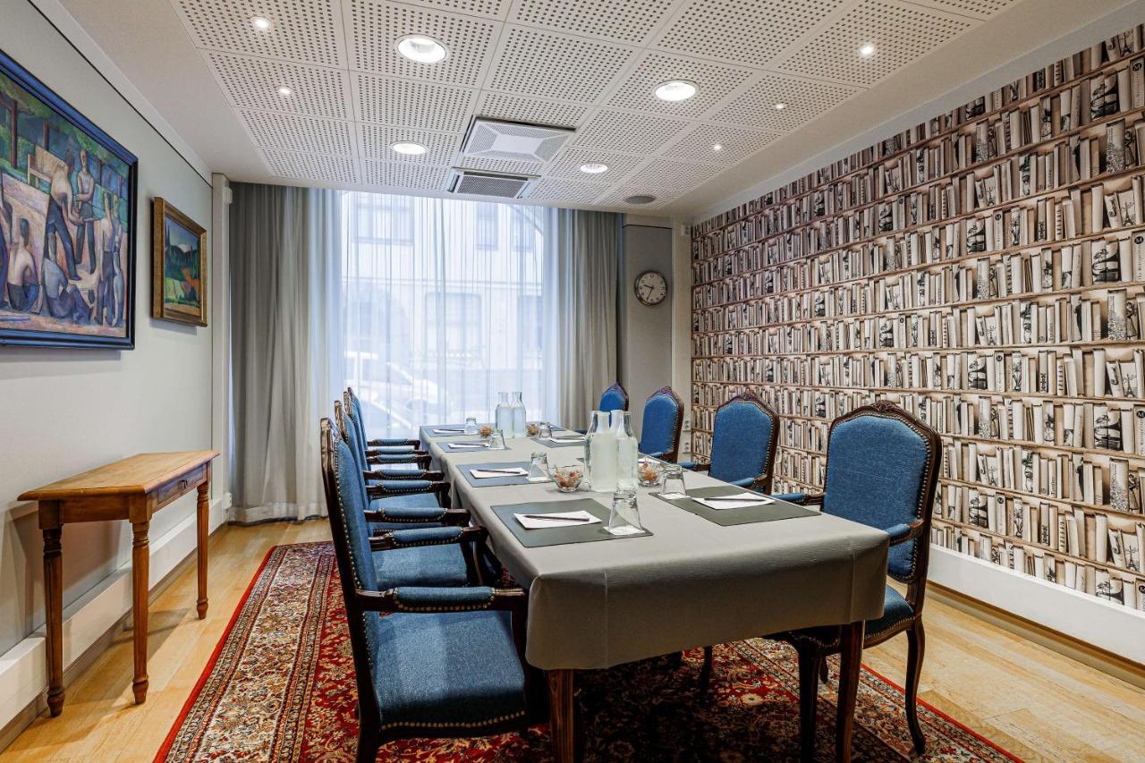 Radisson Blu Aleksanteri Hotel, Hotell