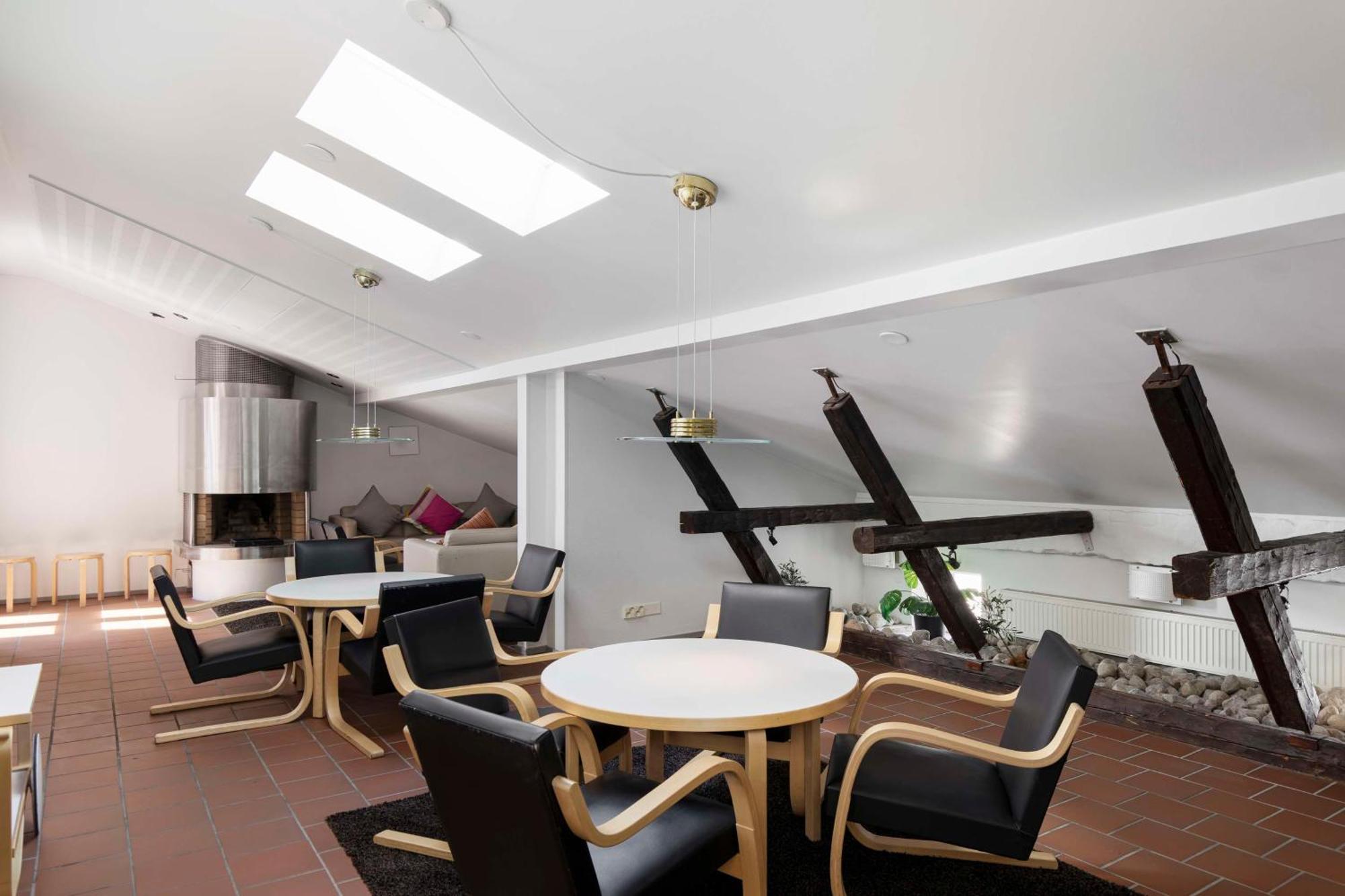 Radisson Blu Aleksanteri Hotel, Hotell 4*